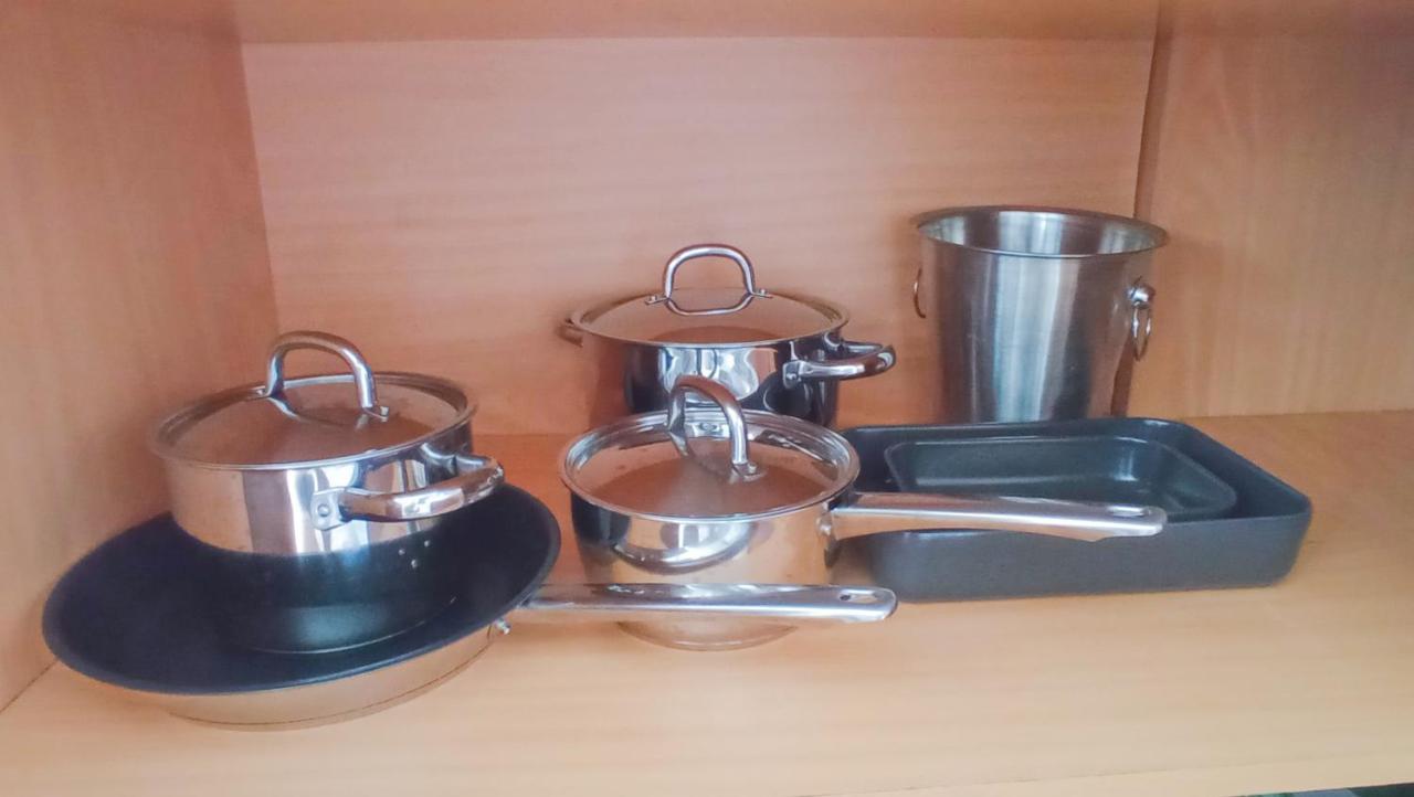 Luxury Private Rooms -Sea View, Netflix, Gym- 5 Min From Beach! - Private Room In Shared Apartment Larnaca Exteriör bild