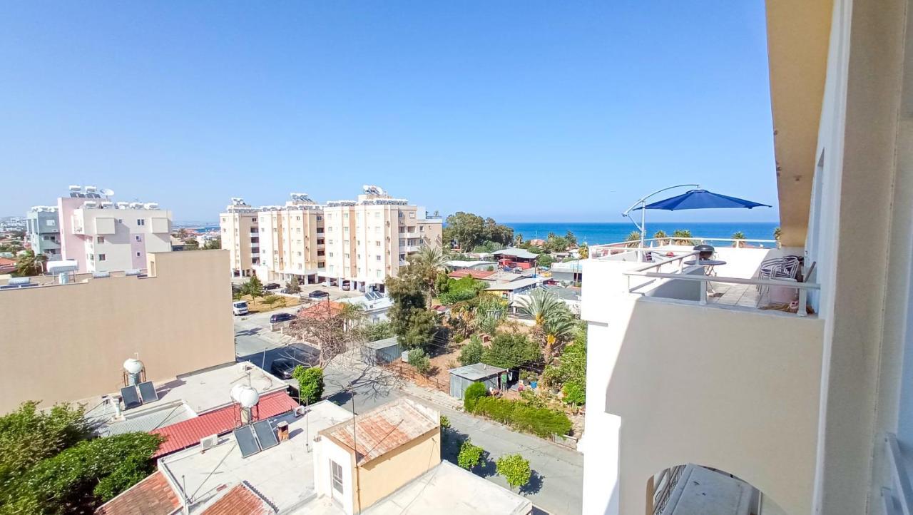 Luxury Private Rooms -Sea View, Netflix, Gym- 5 Min From Beach! - Private Room In Shared Apartment Larnaca Exteriör bild